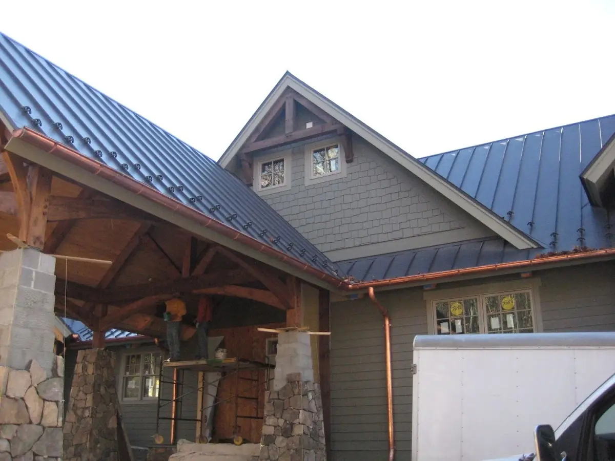 Craftsman Roofing team delivering quality roofing work in Saddleback Ridge